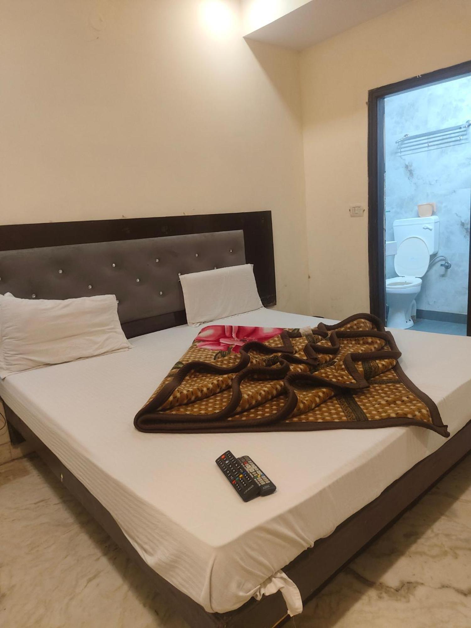 A1rooms By Family - Walking Metro Station Guest house