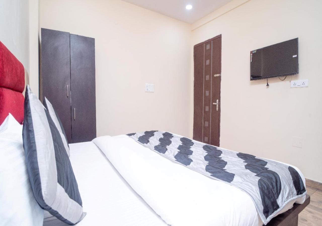 Guest house A1rooms By Family - Walking Metro Station *